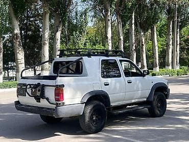 покрыш: Toyota Hilux Surf: 1992 г., 3 л, Автомат, Бензин, Пикап — 5