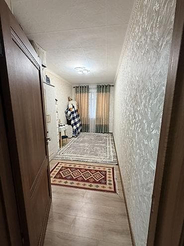 широков квартира: 2 комнаты, 43 м², Сталинка, 1 этаж — 4