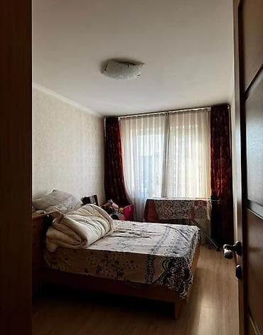 58: 3 комнаты, 58 м², 10 мкр 104 серия, 4 этаж — 1