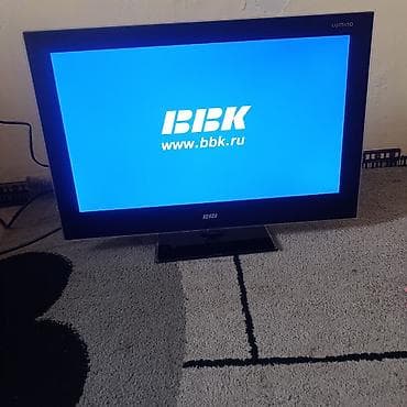 Телевизор BBK LUMINO, диагональ около 22–24". Особенности: -