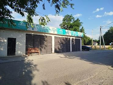 бутка для магазин: Сдаётся в аренду коммерческое помещение с воротами и парковкой — 1