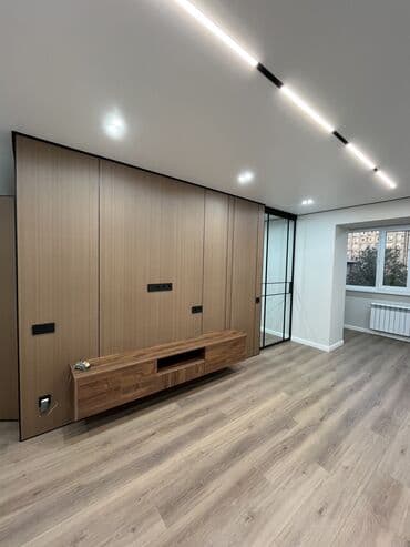 реставрация кожанных изделий: Стелим ЛАМИНАТ и клеим ОБОИ КАЧЕСТВЕННО✅ - Ровная геометрия, подрезка — 8