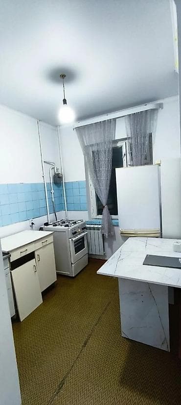 osh flats: 2 комнаты, 54 м², 105 серия, 4 этаж, Старый ремонт — 3
