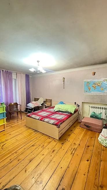 пл: 1 комната, 31 м², сквер Тоголок Молдо Индивидуалка, 4 этаж, Старый ремонт — 1
