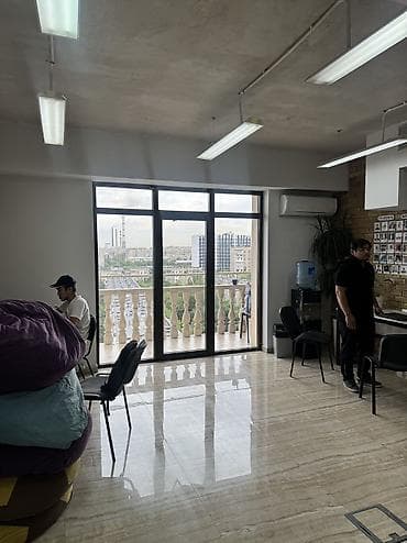 бизнес центр офис: Аренда офисов, 228 м², В бизнес центре, 1 линия, С отдельным сан узлом, С системой безопасности — 8