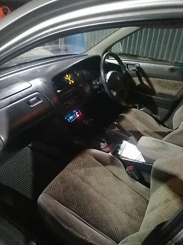 с авто: Honda Accord: 1998 г., 2 л, Автомат, Бензин, Седан — 5