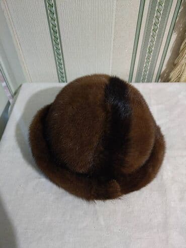 брендовая мужская одежда бишкек: Шапка меховая коричневая - 1000 сом Шляпа черная - 200 сом Шляпа — 1