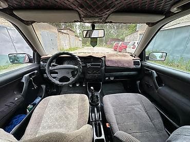 Унаа сатуу: Volkswagen Vento: 1993 г., 1.8 л, Кол менен иштөөчү, Бензин, Седан — 7