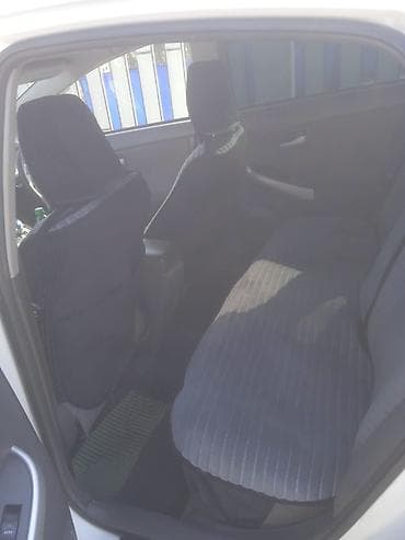 prius 2006: Toyota Prius: 2010 г., Гибрид, Хэтчбэк — 8