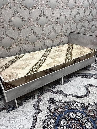 Эмерек: Продается кровать в отличном состоянии с матрасом — 2