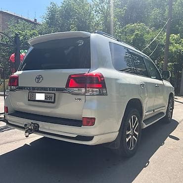 Toyota Land Cruiser: 2016 г., 4.6 л, Автомат, Бензин, Внедорожник — 4