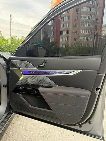 e2 byd: BMW 7 series: 2023 г., Автомат, Электромобиль, Седан — 7