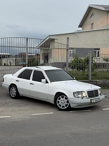 aion v plus: Mercedes-Benz E-Class: 1994 г., 2.2 л, Механика, Бензин — 1