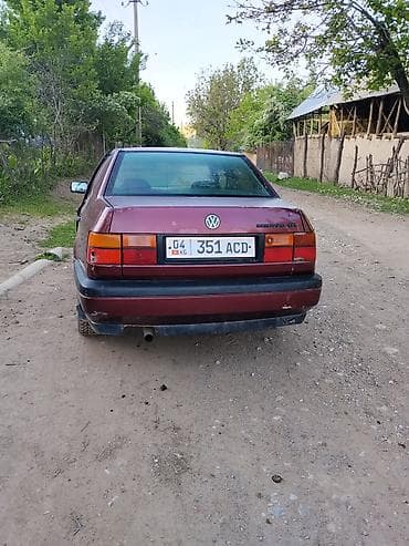 Транспорт: Volkswagen Vento: 1995 г., Седан — 1