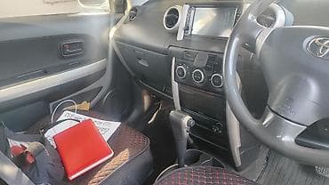 Toyota Ist: 2003 г., 1.3 л, Автомат, Бензин, Хэтчбэк — 9