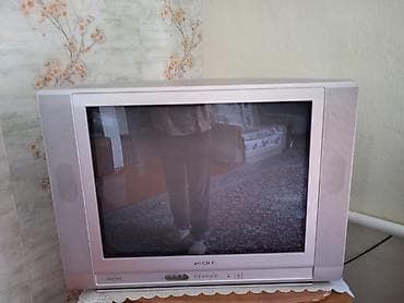Продаются предметы для дома: 1) Телевизор Toshiba (кинескопный). -