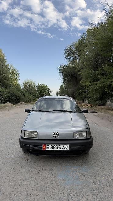 рул мерс 124: Volkswagen Passat: 1990 г., 1.8 л, Кол менен иштөөчү, Бензин, Универсал — 1