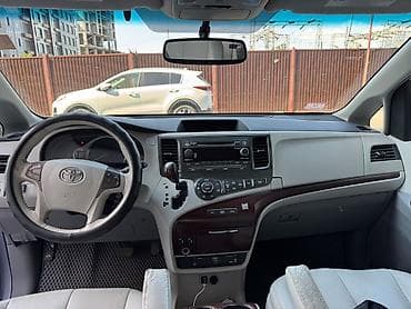 sg 9: Toyota Sienna: 2012 г., 3.5 л, Автомат, Бензин, Минивэн — 9