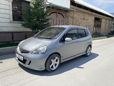 машину в кредит без первоначального взноса: Honda Fit: 2003 г., 1.5 л, Вариатор, Бензин, Хэтчбэк — 3