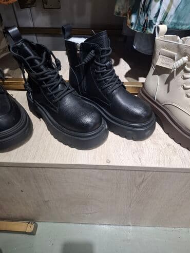 обувь для охоты: Женская зимняя обувь — стильные модели на массивной подошве Варианты — 4