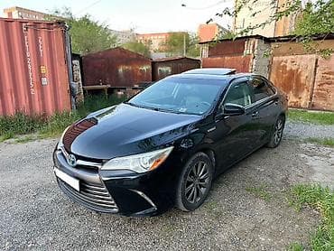 сткл: Toyota Camry: 2015 г., Гибрид, Седан — 2