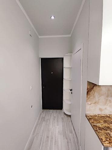 сдаю 1 квартиру: 1 комната, 15 м², 106 серия улучшенная, Цокольный этаж этаж, Евроремонт — 8