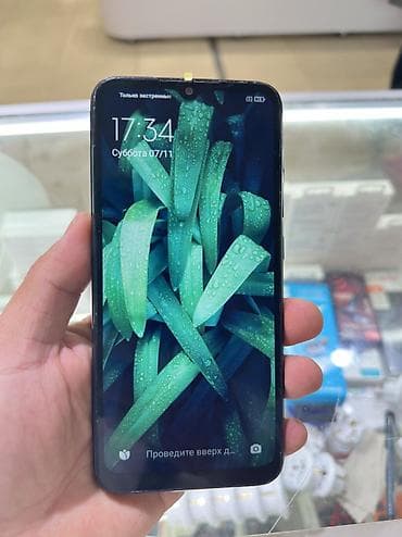 дешёвые телефоны: Xiaomi, Mi 9, Б/у, 32 ГБ, цвет - Синий — 3