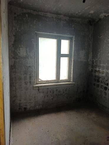 кто сдает квартиры: 3 комнаты, 58 м², 105 серия, 1 этаж, Требуется ремонт — 3