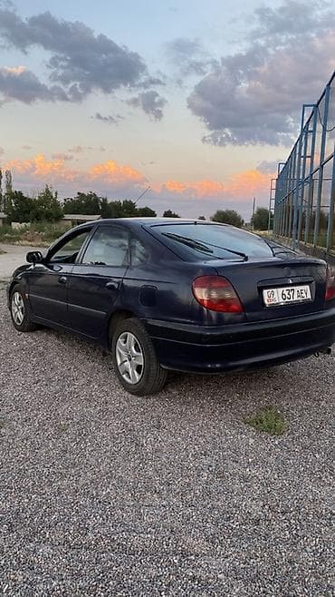 subaru outback xt: Toyota Avensis: 2002 г., 2 л, Механика, Дизель, Лифтбек — 4
