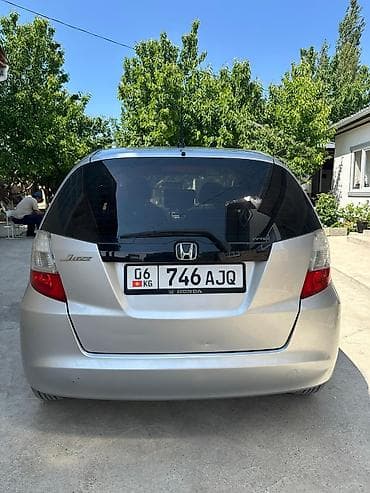 daihatsu кори: Honda Jazz: 2009 г., 1.3 л, Механика, Бензин, Хэтчбэк — 4