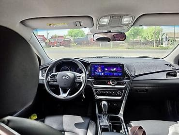 рассмотрим все варианты: Hyundai Sonata: 2020 г., 2 л, Автомат, Газ, Седан — 5