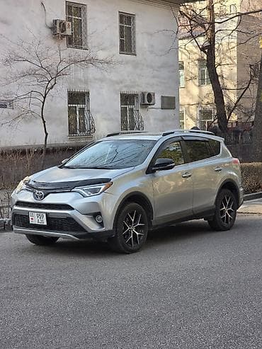 Toyota RAV4: 2017 г., 2.5 л, Автомат, Бензин, Внедорожник at lalafo.kg Toyota RAV4: 2017 г., 2.5 л, Автомат, Бензин, Внедорожник