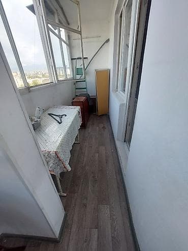 Квартиры: 2 комнаты, 54 м², Мега Комфорт ТЦ 105 серия, 9 этаж, Старый ремонт — 4