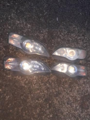 step rf3: Комплект передних фар Subaru 2006 г., Б/у, Оригинал, ОАЭ — 2