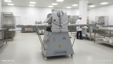 аппарат для корн дога: Тестораскаточная машина (ламинатор) для хлебобулочных и кондитерских — 1