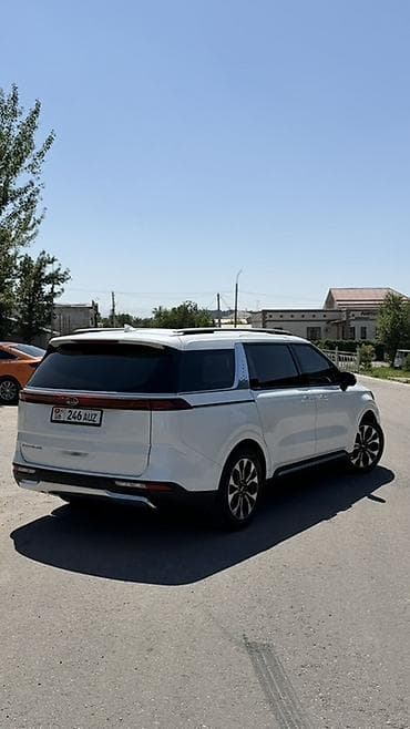 Kia Carnival: 2021 г., 2.2 л, Автомат, Дизель, Минивэн — 4