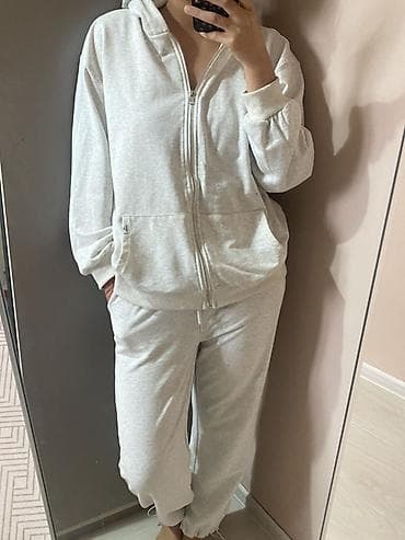 спортивка шым: Женский спортивный костюм, светло‑серый меланж. Состав комплекта: - — 2