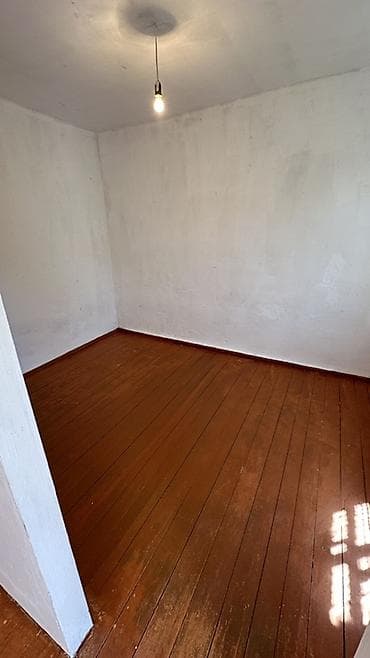 Комната с небольшим кухонным уголком - Отдельная светлая комната с