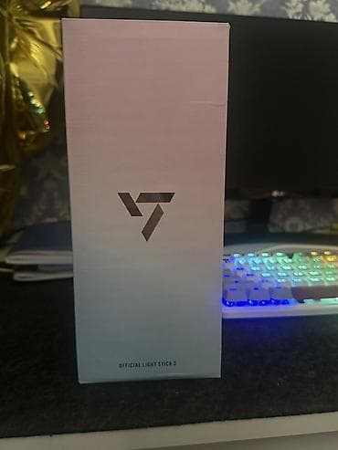 леди лампа: SEVENTEEN Official Light Stick Ver.3 (SVT ver.3) - Официальный — 1