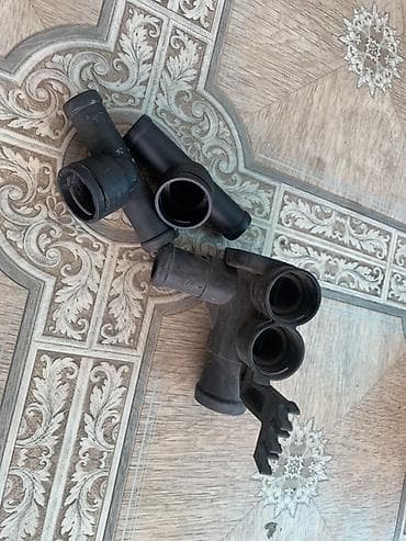 down pipe: Патрубок Audi Б/у — 3