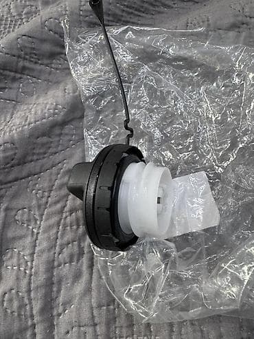 subaru forester 2002: Топливный бак Toyota Новый, Оригинал, Япония — 2