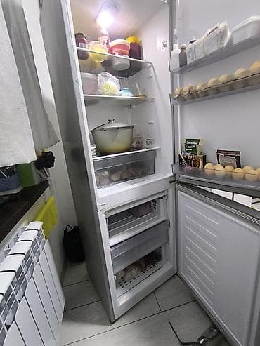 Холодильник двухкамерный с нижней морозильной камерой - Тип: отдельно