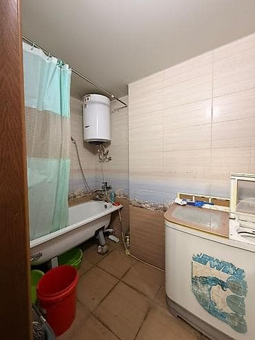 карпинка квартиры: 3 комнаты, 89 м², 1 этаж, Старый ремонт — 3