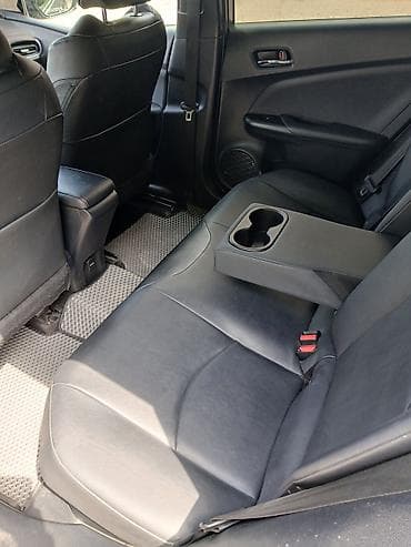 prius v: Toyota Prius: 2016 г., 1.8 л, Вариатор, Гибрид, Хэтчбэк — 3