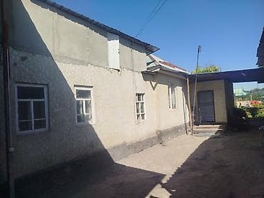 Продаётся жилой дом с просторным внутренним двором и навесом. - lalafo.kg да Продаётся жилой дом с просторным внутренним двором и навесом. -