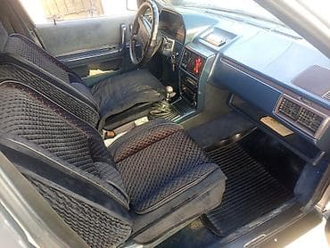 Audi 100: 1987 г., 1.8 л, Кол менен иштөөчү, Бензин, Седан — 3