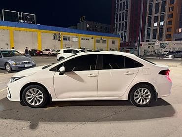 Toyota Corolla: 2021 г., 1.8 л, Вариатор, Гибрид, Седан — 4