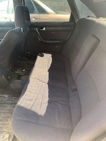 Audi: Audi 100: 1991 г., 2.3 л, Седан — 5