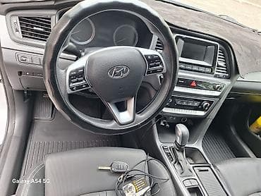задний бампер мерседес: Hyundai Sonata: 2019 г., 2 л, Автомат, Газ, Седан — 1