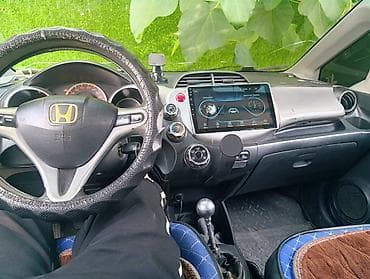matiz 2012: Honda Fit: 2009 г., 1.5 л, Механика, Бензин, Хэтчбэк — 2